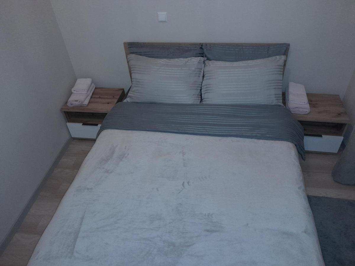 Gray Apartament 2 Приштина Экстерьер фото